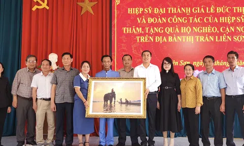 Nhịp cầu yêu thương
