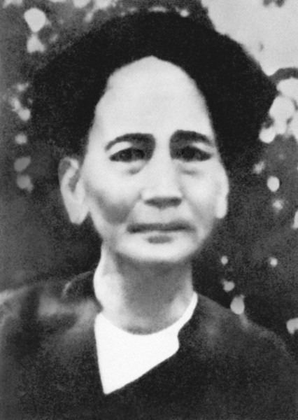 ba-nguyen-thi-thanh-chi-gai-bac-ho-1681717298.jpg