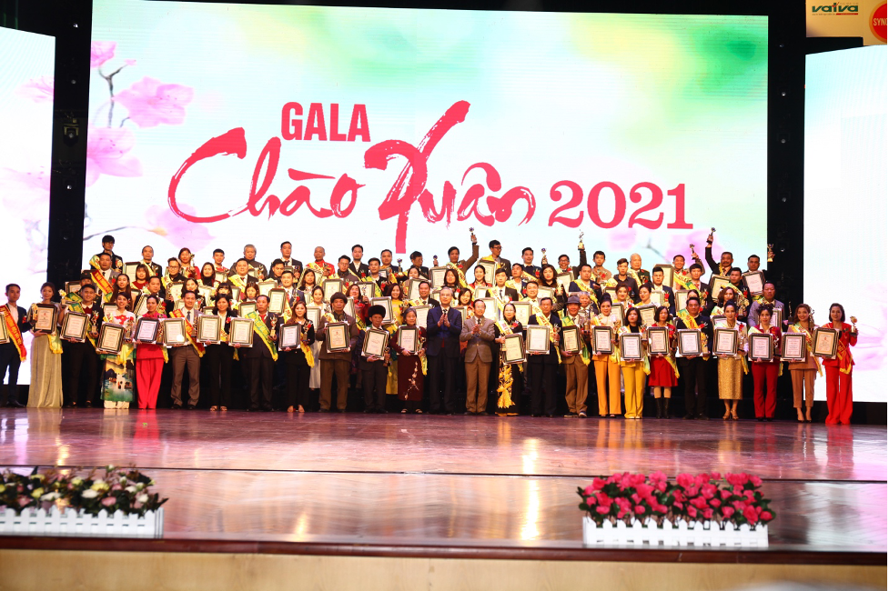 gala-chao-xuan-2024-2-1704191581.png