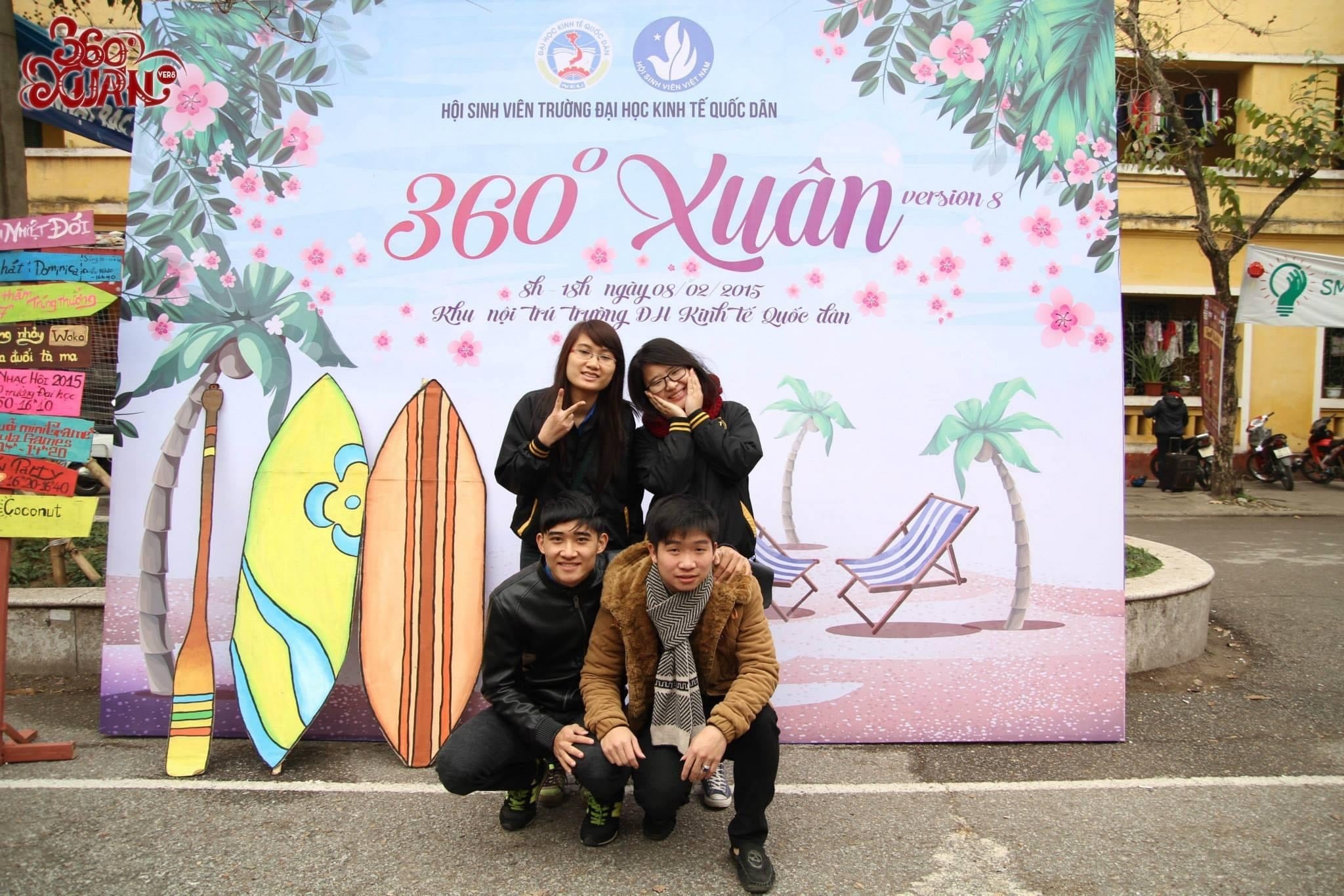 aocnh-5-sinh-viaan-neu-ca1ng-nhau-ha2a-manh-trong-khang-gian-taot-caa-360-aa-xuacn-1735200457.jpg