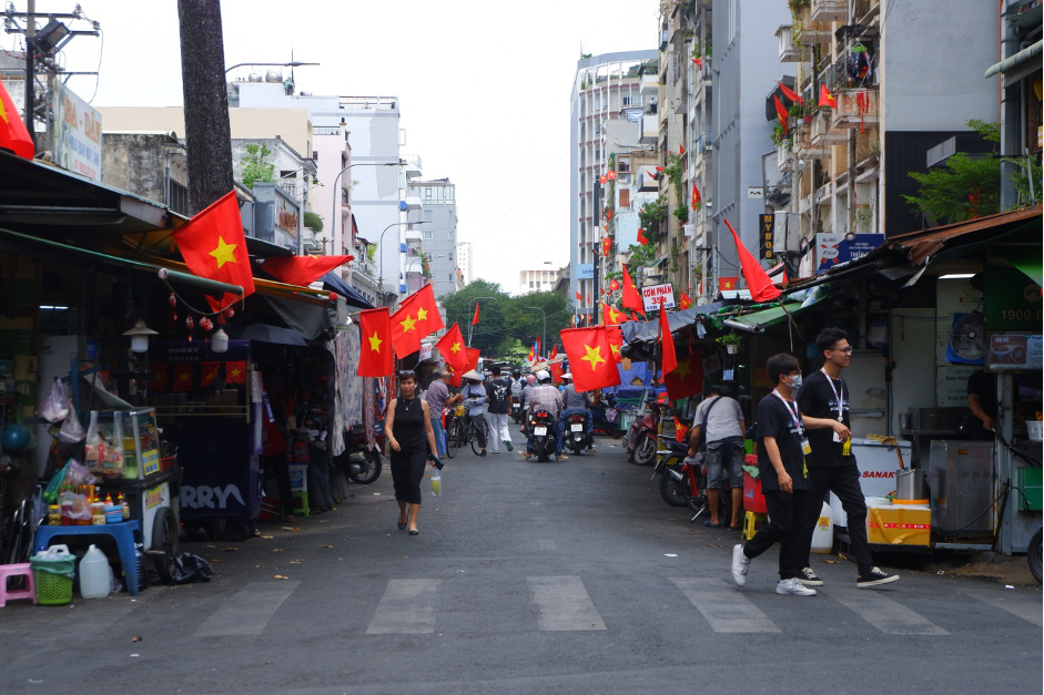 ky-niem-50-nam-ngay-thong-nhat1-1745652750.png
