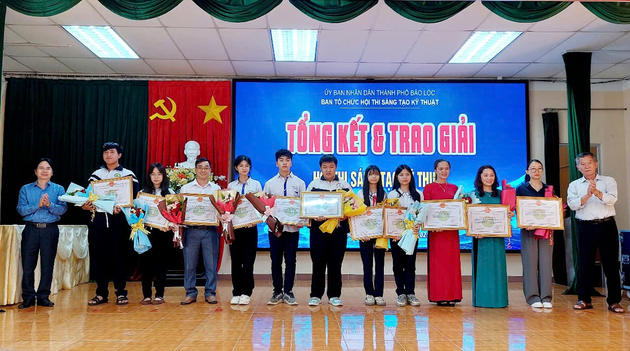 hinh-3-hoi-thi-1747301686.jpg