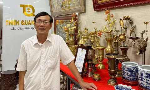Nghệ nhân Văn Chiến - người truyền lửa cho lò đúc đồng Nam Định