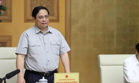Thủ tướng họp khẩn ứng phó bão Noru