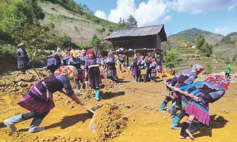 Cuộc sống của bà con vùng cao Mù Cang Chải