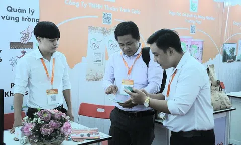 "Nông nghiệp xanh"… từ việc số hóa ruộng đồng