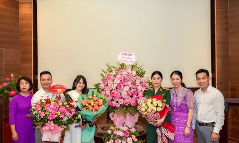 MV nghệ thuật “Lời Bác dặn trước lúc đi xa” của NSƯT Hương Giang được giới thiệu trên Bản tin Quốc tế