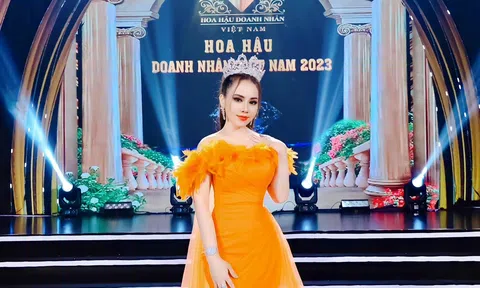Á hậu Hồng Thắm chấm thi nhan sắc ở Đà Nẵng